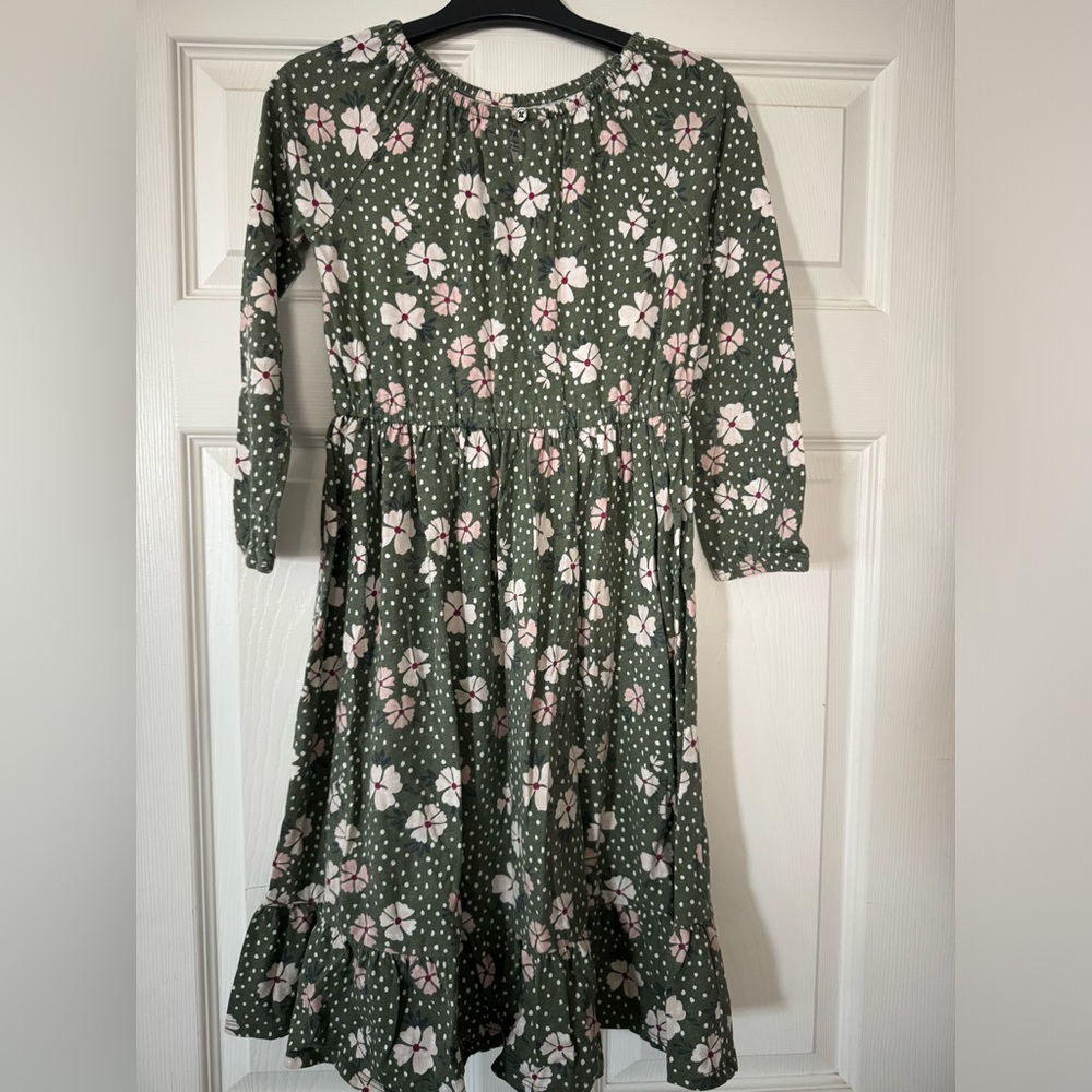 EUC Carter’s dress in green floral. Size 7.